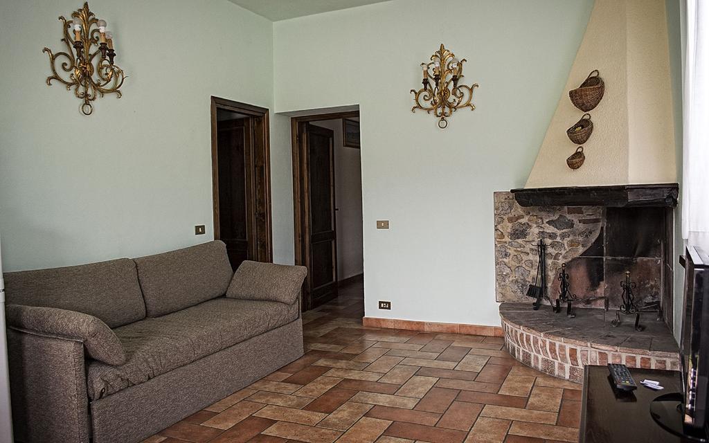 Podere Il Gioiello Lägenhet San Gimignano Exteriör bild